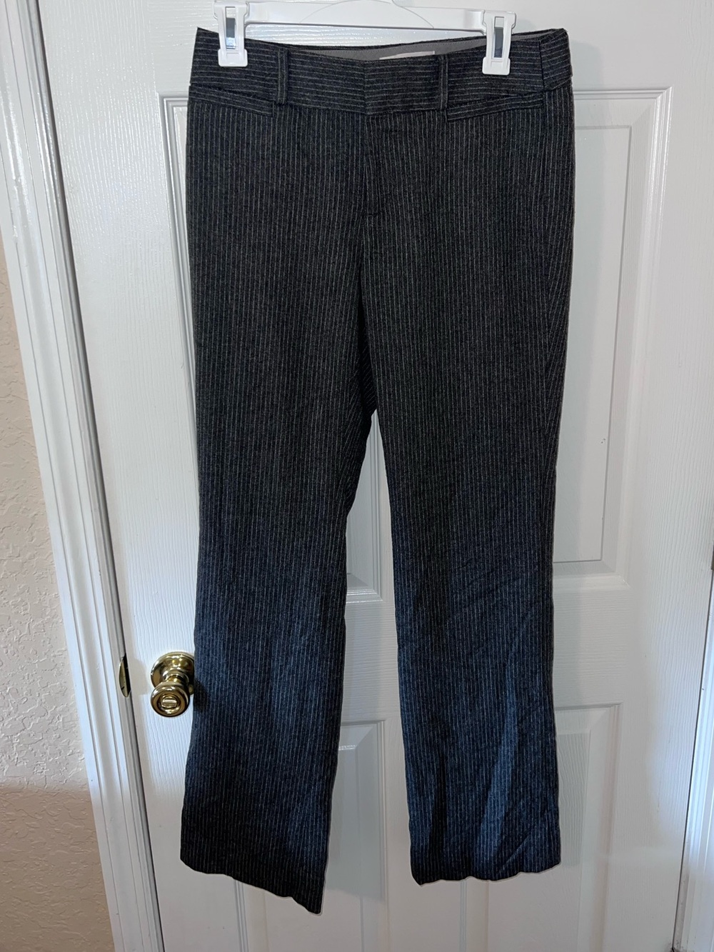 Banana Republic The Martin Fit Pinstripe Trouser Pants Gray Wool Blend Size 2